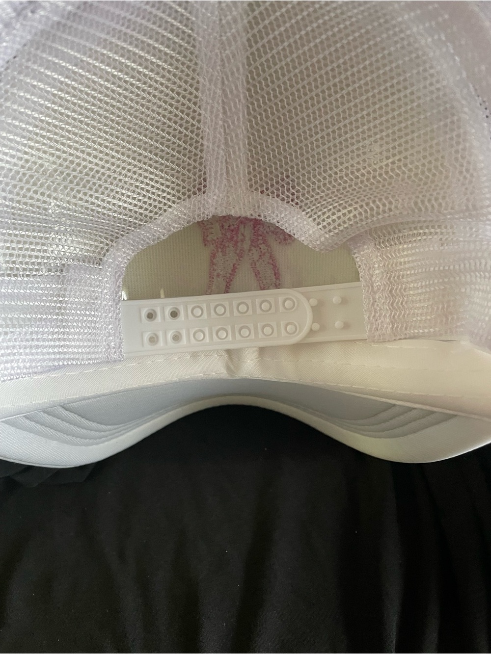 NWT! White Trucker Hat with Pink Embroidered Bow - Picture 3 of 3